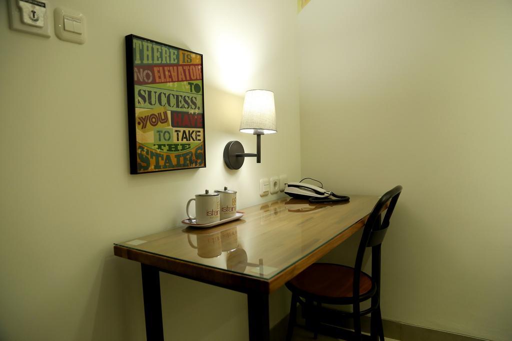 Istanaku Guesthouse 2 Manado Room photo